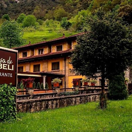 Logis Hotel Restaurante La Casa De Juansabeli アレナス・デ・カブラレス エクステリア 写真