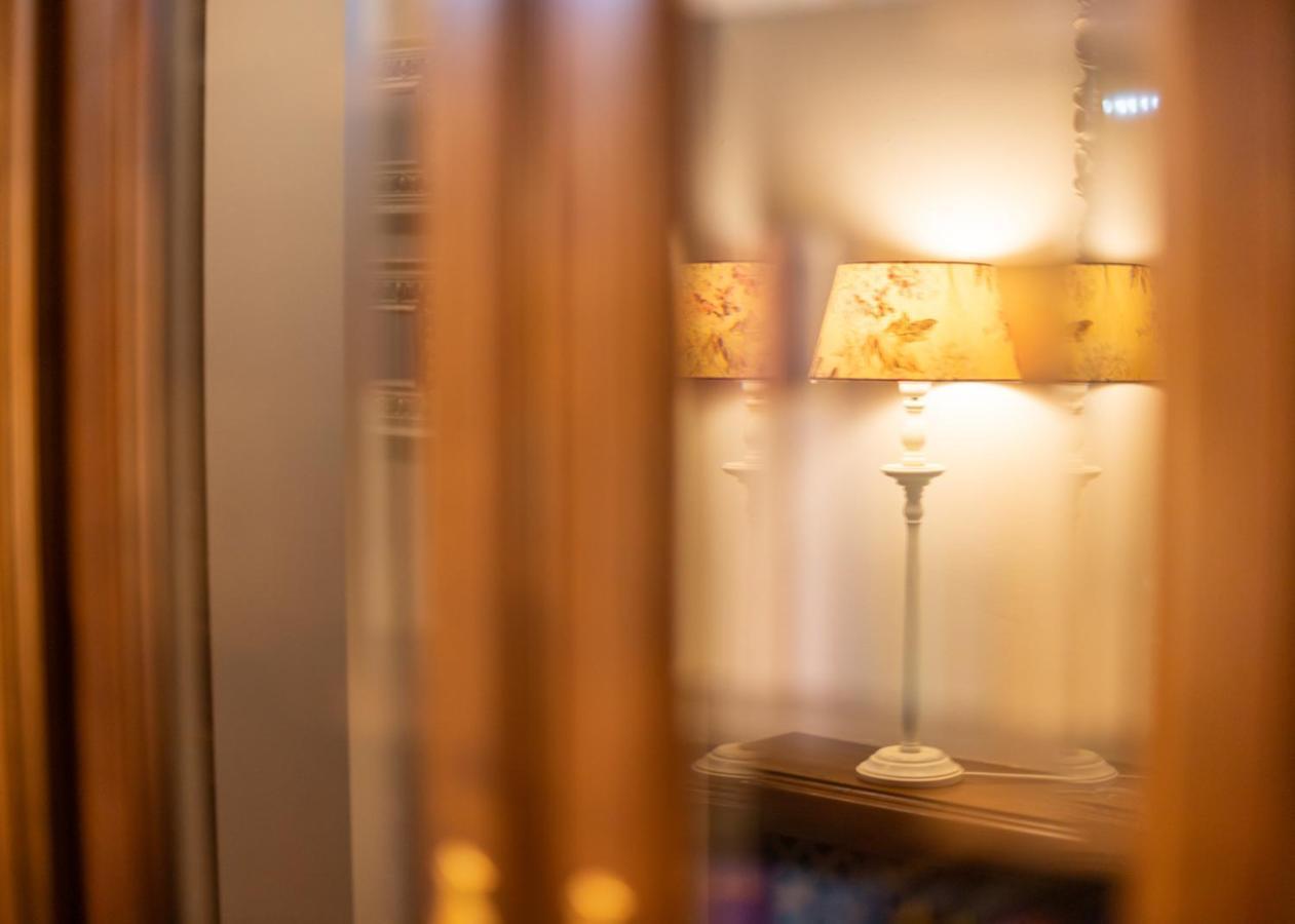 Logis Hotel Restaurante La Casa De Juansabeli アレナス・デ・カブラレス エクステリア 写真